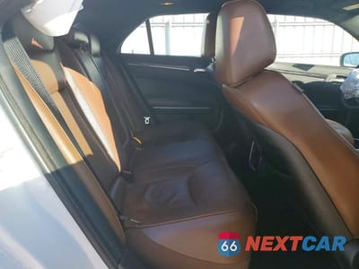 Zdjęcie 10 z 11 samochodu: 2019 CHRYSLER 300 LIMITED VIN:2C3CCAKG1KH528797 - miniatura