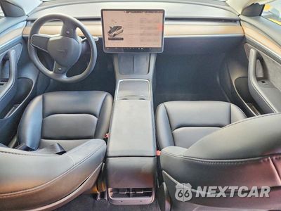 Zdjęcie 8 z 11 samochodu: 2023 TESLA MODEL 3 VIN:5YJ3E1EA5PF555110 - miniatura