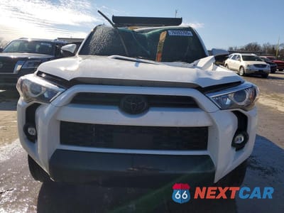 Piąte zdjęcie samochodu w środku: 2024 TOYOTA 4RUNNER TRD OFF-ROAD PREMIUM VIN:JTERU5JR7R6243428 - miniatura