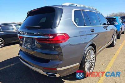 Czwarte zdjęcie samochodu z boku: 2019 BMW X7 XDRIVE40I VIN:5UXCW2C52KLB43713 - miniatura