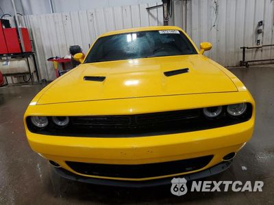 Piąte zdjęcie samochodu w środku: 2018 DODGE CHALLENGER SXT VIN:2C3CDZAG4JH322403 - miniatura