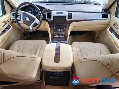 Zdjęcie 8 z 13 samochodu: 2008 CADILLAC ESCALADE ESV VIN:1GYFK66848R224782 - miniatura