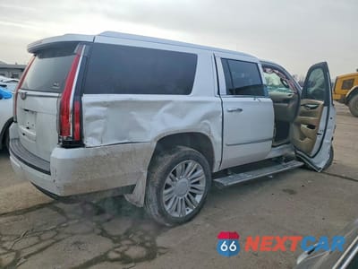 Trzecie zdjęcie samochodu z tyłu: 2020 CADILLAC ESCALADE ESV PLATINUM VIN:1GYS4KKJ1LR136940 - miniatura