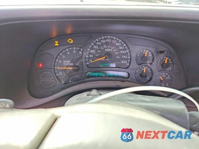 Zdjęcie 9 z 12 samochodu: 2005 CHEVROLET SILVERADO K1500 VIN:1GCEK14T15Z299365 - miniatura