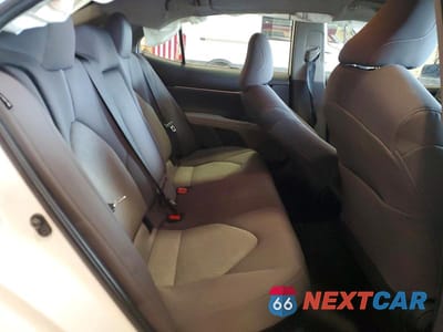 Zdjęcie 10 z 13 samochodu: 2022 TOYOTA CAMRY HYBRID LE VIN:4T1C31AK4NU575420 - miniatura