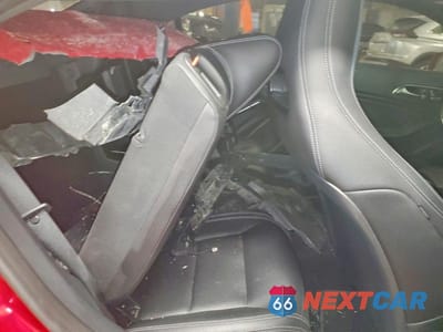 Zdjęcie 10 z 12 samochodu: 2018 MERCEDES-BENZ CLA 250 4MATIC VIN:WDDSJ4GBXJN657791 - miniatura