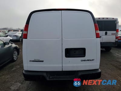 Zdjęcie 6 z 12 samochodu: 2005 CHEVROLET EXPRESS G1500 VIN:1GCFG15XX51213718 - miniatura