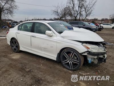 Czwarte zdjęcie samochodu z boku: 2017 HONDA ACCORD TOURING VIN:1HGCR3F92HA036063 - miniatura