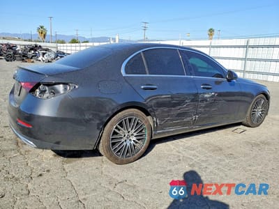 Trzecie zdjęcie samochodu z tyłu: 2022 MERCEDES-BENZ C 300 VIN:W1KAF4GB9NR053306 - miniatura