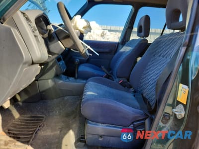 Zdjęcie 7 z 14 samochodu: 1998 TOYOTA RAV4 VIN:JT3HP10VSW0159240 - miniatura