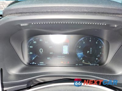 Zdjęcie 9 z 12 samochodu: 2021 VOLVO XC40 T5 MOMENTUM VIN:YV4162UK5M2522530 - miniatura