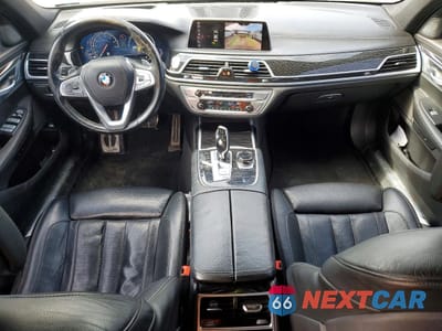 Zdjęcie 8 z 12 samochodu: 2019 BMW 740 I VIN:WBA7E2C56KB217513 - miniatura