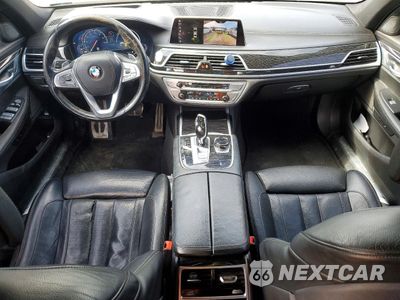 Zdjęcie 8 z 12 samochodu: 2019 BMW 740 I VIN:WBA7E2C56KB217513 - miniatura