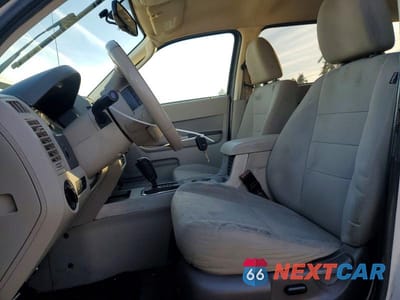 Zdjęcie 7 z 13 samochodu: 2012 FORD ESCAPE XLT VIN:1FMCU9D79CKA85261 - miniatura