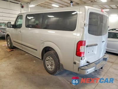 Drugie zdjęcie samochodu z przodu: 2015 NISSAN NV 3500 S VIN:5BZAF0AA2FN851223 - miniatura