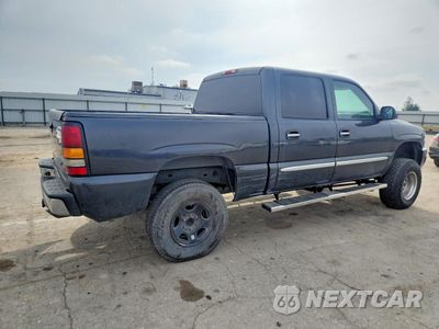 Trzecie zdjęcie samochodu z tyłu: 2004 GMC NEW SIERRA K1500 VIN:2GTEK13TX41390143 - miniatura
