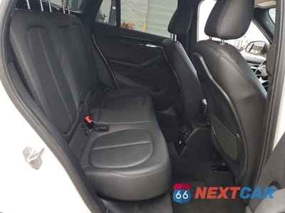 Zdjęcie 10 z 11 samochodu: 2017 BMW X1 XDRIVE28I VIN:WBXHT3C30H5F69002 - miniatura