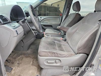 Zdjęcie 7 z 12 samochodu: 2010 HONDA ODYSSEY EX VIN:5FNRL3H41AB059973 - miniatura