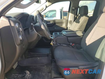 Zdjęcie 7 z 12 samochodu: 2024 GMC SIERRA K1500 VIN:1GTRUAED7RZ155215 - miniatura