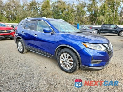 Czwarte zdjęcie samochodu z boku: 2018 NISSAN ROGUE SV VIN:KNMAT2MT8JP508561 - miniatura