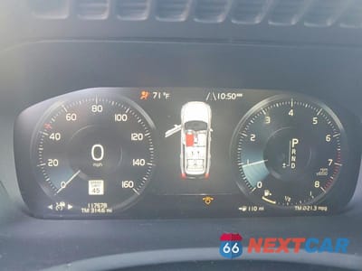 Zdjęcie 9 z 14 samochodu: 2021 VOLVO XC90 T6 MOMENTUM VIN:YV4A221K5M1704511 - miniatura