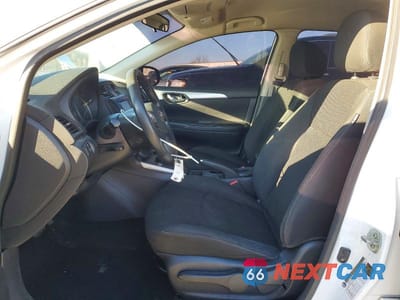 Zdjęcie 7 z 11 samochodu: 2019 NISSAN SENTRA S VIN:3N1AB7AP8KY263531 - miniatura