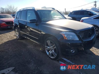 Czwarte zdjęcie samochodu z boku: 2012 MERCEDES-BENZ GLK 350 4MATIC VIN:WDCGG8HB6CF920550 - miniatura