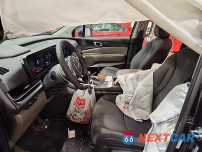 Zdjęcie 7 z 13 samochodu: 2026 KIA CARNIVAL LX VIN:KNDNB5K3XT6561800 - miniatura