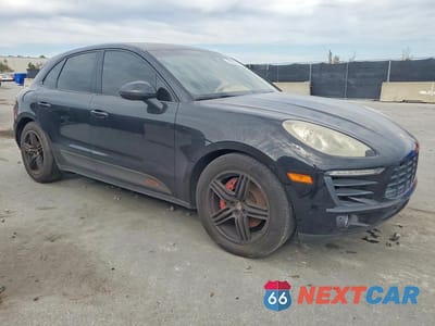 Czwarte zdjęcie samochodu z boku: 2016 PORSCHE MACAN S VIN:WP1AB2A50GLB50282 - miniatura