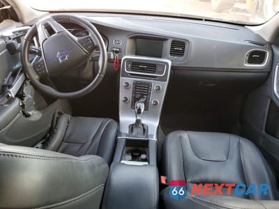 Zdjęcie 8 z 12 samochodu: 2017 VOLVO S60 VIN:YV126MFL0H2420920 - miniatura