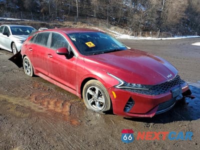Czwarte zdjęcie samochodu z boku: 2022 KIA K5 LXS VIN:5XXG14J28NG114319 - miniatura