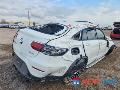 Trzecie zdjęcie samochodu z tyłu: 2021 MERCEDES-BENZ GLC COUPE 300 4MATIC VIN:W1N0J8EB1MF919779 - miniatura