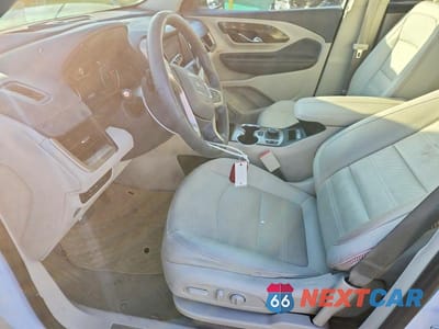 Zdjęcie 7 z 13 samochodu: 2023 GMC TERRAIN DENALI VIN:3GKALXEG3PL171403 - miniatura