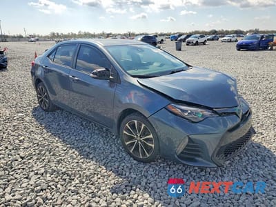 Czwarte zdjęcie samochodu z boku: 2018 TOYOTA COROLLA SE VIN:5YFBURHE6JP826442 - miniatura