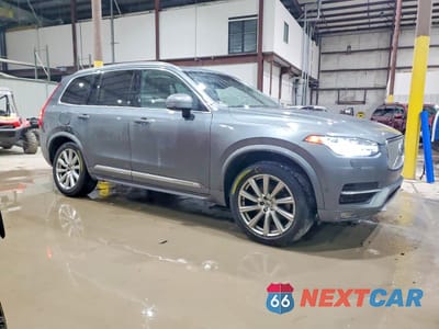 Czwarte zdjęcie samochodu z boku: 2018 VOLVO XC90 T6 VIN:YV4A22PL3J1193599 - miniatura