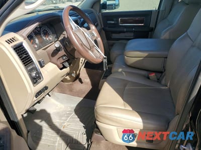 Zdjęcie 7 z 13 samochodu: 2012 DODGE RAM 3500 LARAMIE VIN:3C63DRJL5CG146187 - miniatura