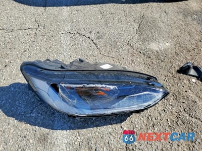 Zdjęcie 13 z 15 samochodu: 2026 TESLA MODEL X VIN:7SAXCAE50TF473101 - miniatura