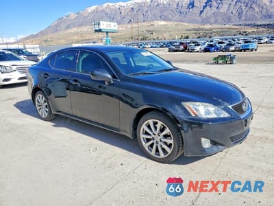 Czwarte zdjęcie samochodu z boku: 2008 LEXUS IS 250 BASE VIN:JTHCK262385018419 - miniatura