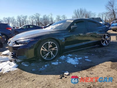 2022 AUDI E-TRON GT PREMIUM PLUS WAUCJBFW2N7008050 - główne zdjęcie licytacji z USA - miniatura
