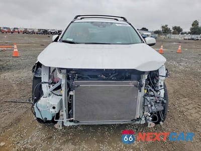 Piąte zdjęcie samochodu w środku: 2025 TOYOTA RAV4 XLE PREMIUM VIN:2T3C1RFV4SW396871 - miniatura