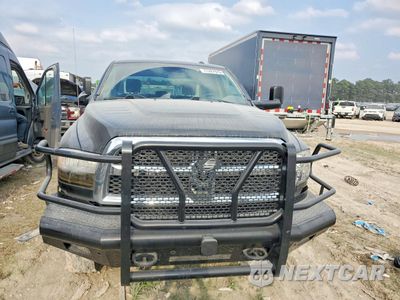 Piąte zdjęcie samochodu w środku: 2018 RAM 3500 ST VIN:3C63R3CL2JG112295 - miniatura