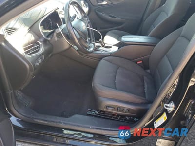 Zdjęcie 7 z 13 samochodu: 2018 CHEVROLET MALIBU LT VIN:1G1ZD5ST0JF182760 - miniatura