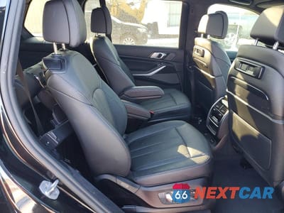 Zdjęcie 11 z 13 samochodu: 2021 BMW X7 M50I VIN:5UXCX6C08M9H52376 - miniatura