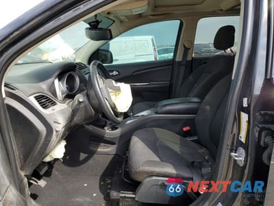 Zdjęcie 7 z 12 samochodu: 2017 DODGE JOURNEY VIN:3C4PDCGB0HT683635 - miniatura