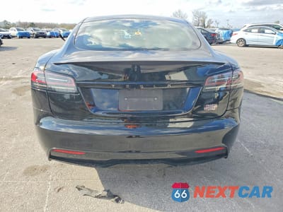Zdjęcie 6 z 13 samochodu: 2023 TESLA MODEL S VIN:5YJSA1E62PF524562 - miniatura