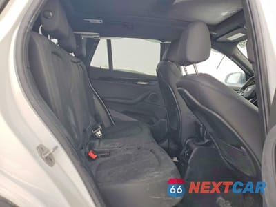 Zdjęcie 11 z 12 samochodu: 2021 BMW X1 XDRIVE28I VIN:WBXJG9C07M5S43803 - miniatura