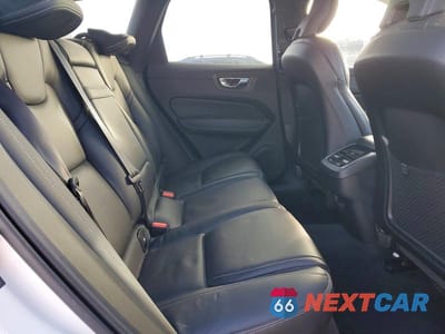 Zdjęcie 11 z 13 samochodu: 2021 VOLVO XC60 T5 INSCRIPTION VIN:YV4102RL6M1814292 - miniatura