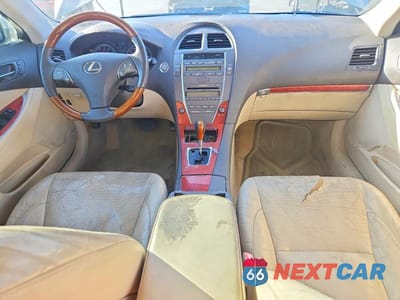 Zdjęcie 8 z 12 samochodu: 2011 LEXUS ES 350 VIN:JTHBK1EG2B2439379 - miniatura