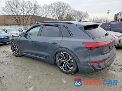 Drugie zdjęcie samochodu z przodu: 2024 AUDI Q8 E-TRON PREMIUM PLUS VIN:WA15AAGE9RB063054 - miniatura