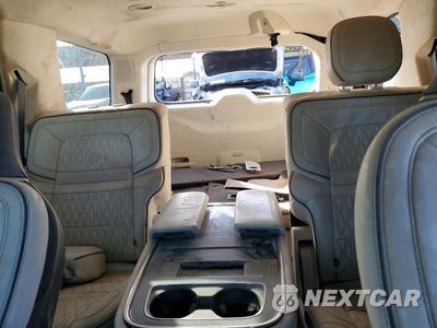 Zdjęcie 10 z 12 samochodu: 2023 LINCOLN NAVIGATOR BLACK LABEL VIN:5LMJJ2TG3PEL15886 - miniatura
